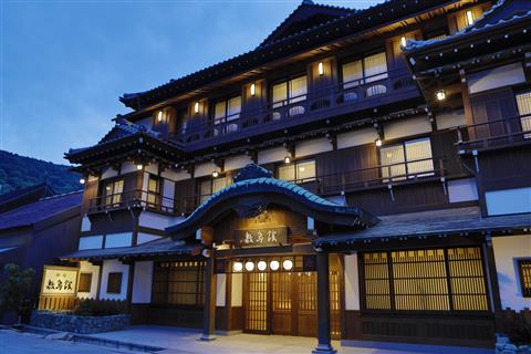 1泊目御宿 敷島館　外観